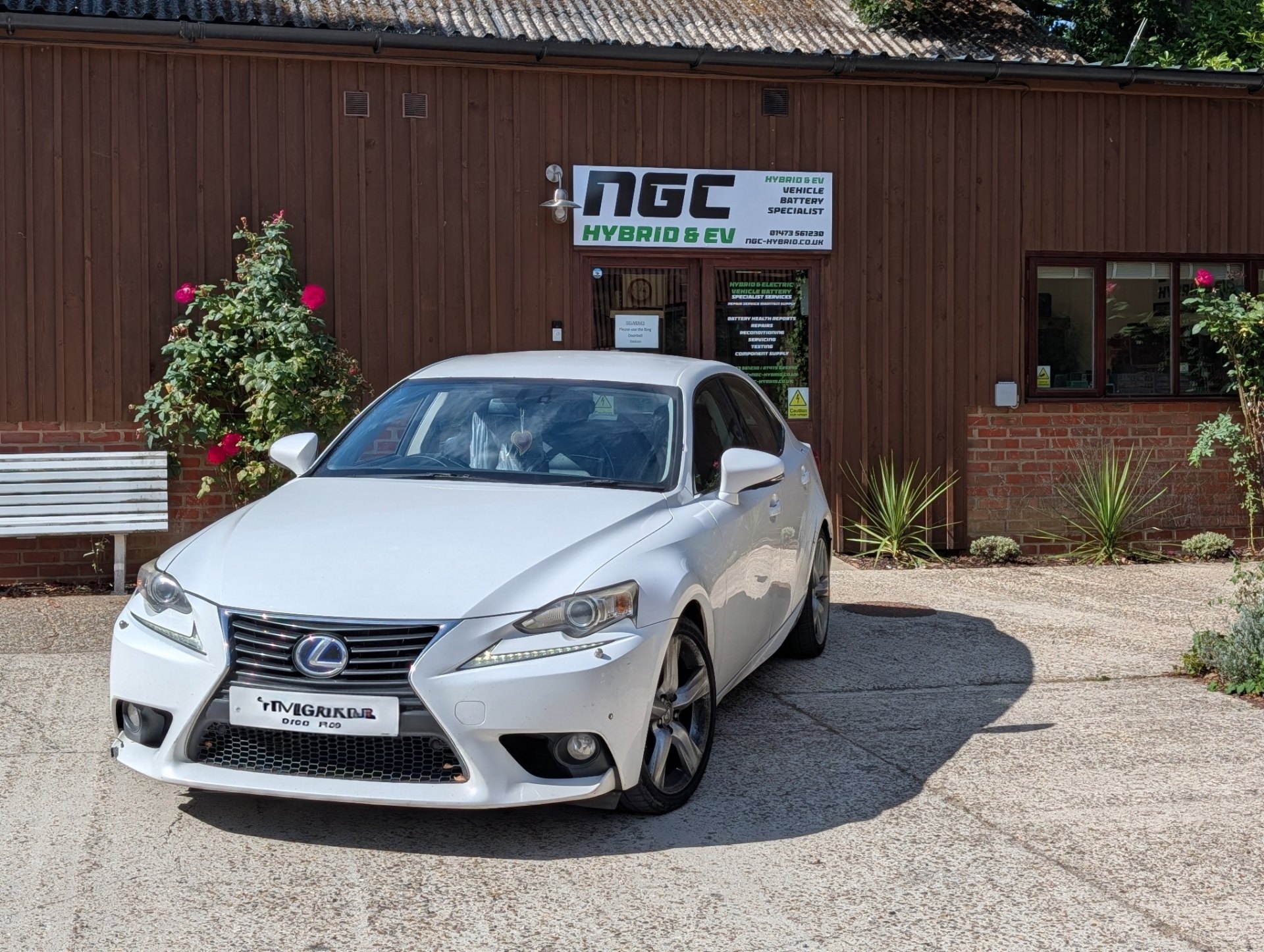 2015 Lexus IS300h — Hybrid Battery Replacement
